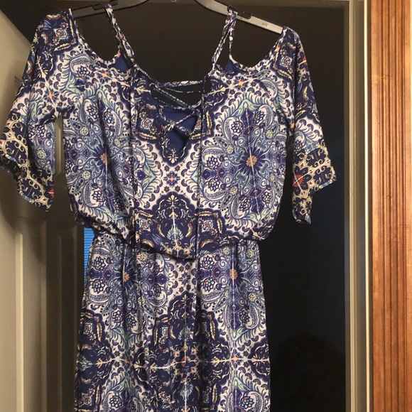 Dress - Picture 2 of 3